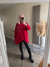 Load image into Gallery viewer, The diamanté star v hem knit
