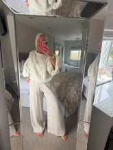 Load image into Gallery viewer, The Ibiza Linen tie bottom puff sleeve top
