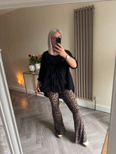 Load image into Gallery viewer, The jersey frill button back top
