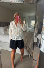 Load image into Gallery viewer, The elasticated waist chiffon shorts with pockets
