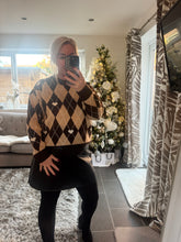 Load image into Gallery viewer, The argyle knit
