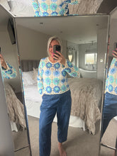 Load image into Gallery viewer, The Lottie flower crochet top
