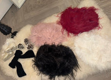 Load image into Gallery viewer, The fluffy Tess bag
