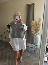 Load image into Gallery viewer, The kate cotton layering shirt
