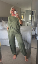 Load image into Gallery viewer, The saints puff hem t shirt ribbed tracksuit
