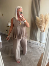 Load image into Gallery viewer, SALE The Bora Bora jersey lined silk frill top (no return on sale items)
