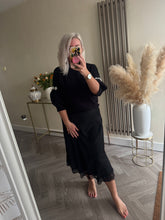 Load image into Gallery viewer, The lace hem satin skirt
