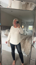 Load image into Gallery viewer, The plain scoop jumper
