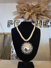 Load image into Gallery viewer, The Bora Bora sunshine necklace
