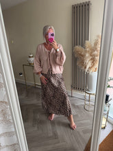 Load image into Gallery viewer, The elasticated waist satin skirts
