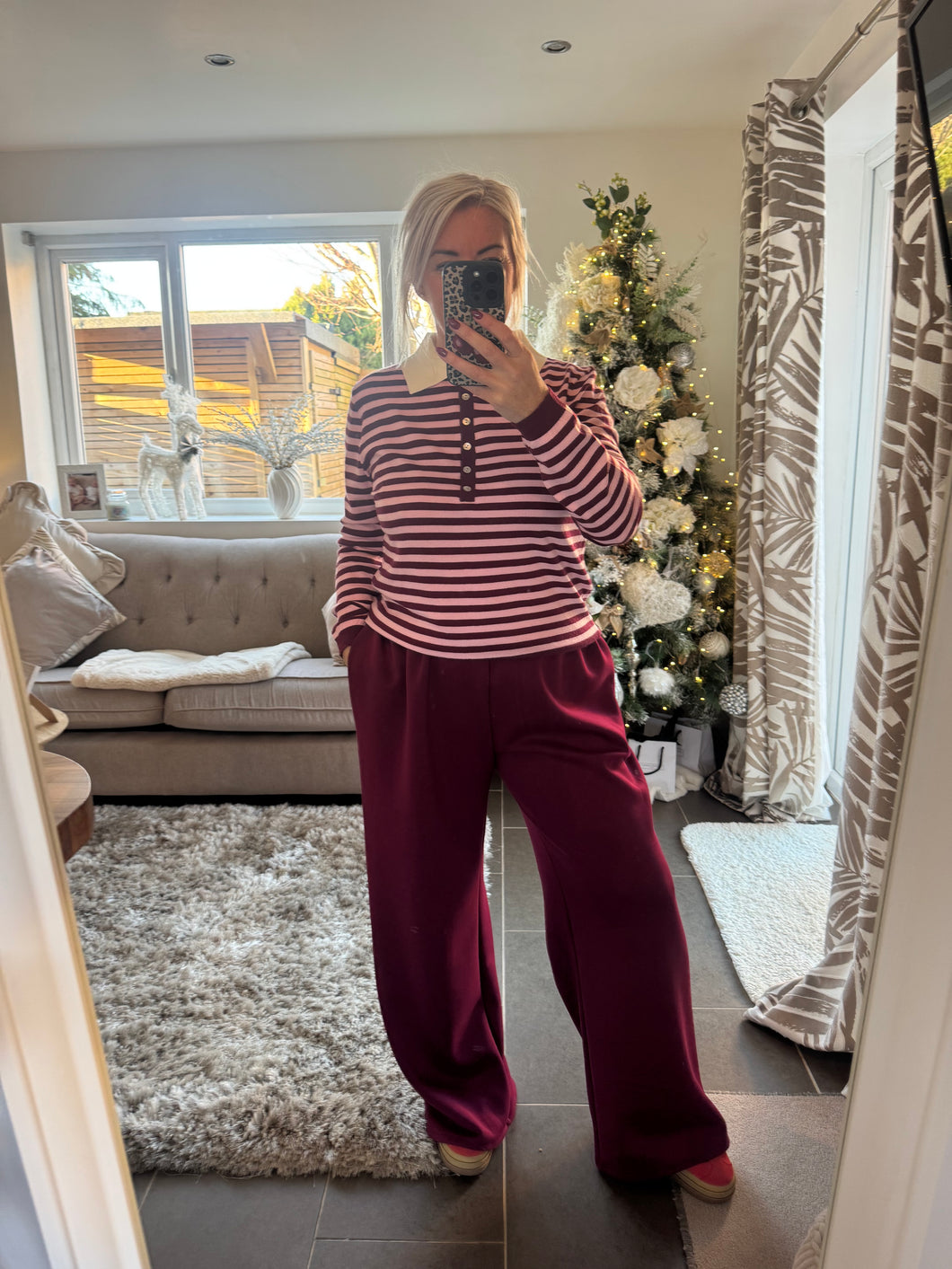 The button collared striped light knit