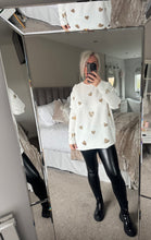 Load image into Gallery viewer, The sequin heart knit
