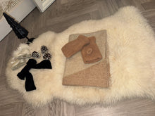 Load image into Gallery viewer, The ultimate supersoft scarf &amp; gloves gift set
