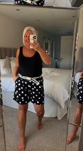 Load image into Gallery viewer, The Polka dot stretch shorts with separate belt
