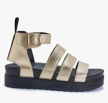 Load image into Gallery viewer, SALE The gladiator sandals in gold (no return on sale items )
