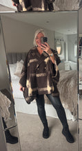 Load image into Gallery viewer, The Marlborough checked jacket/cape
