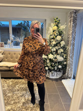 Load image into Gallery viewer, The animal print shimmer Rara dress
