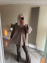 Load image into Gallery viewer, The Exposed seam sweat
