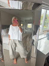 Load image into Gallery viewer, The Ibiza Hopsack button back top
