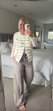Load image into Gallery viewer, The seam stripe pin tuck joggers with pockets
