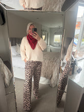 Load image into Gallery viewer, The knitted handkerchief scarves
