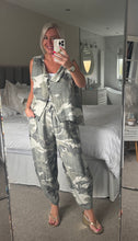 Load image into Gallery viewer, The Linen camo trouser suit
