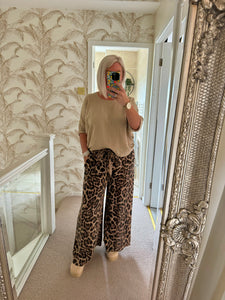 SALE The tie waist animal print trousers with pockets (no return on sale item)