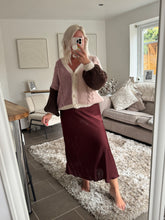 Load image into Gallery viewer, The elasticated waist satin skirts
