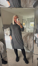Load image into Gallery viewer, The marl tunic dress with pockets &amp; separate necklace
