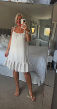 Load image into Gallery viewer, The linen look striped dress
