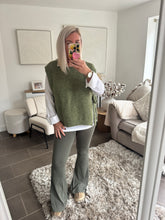 Load image into Gallery viewer, The supersoft high waisted flares in khaki
