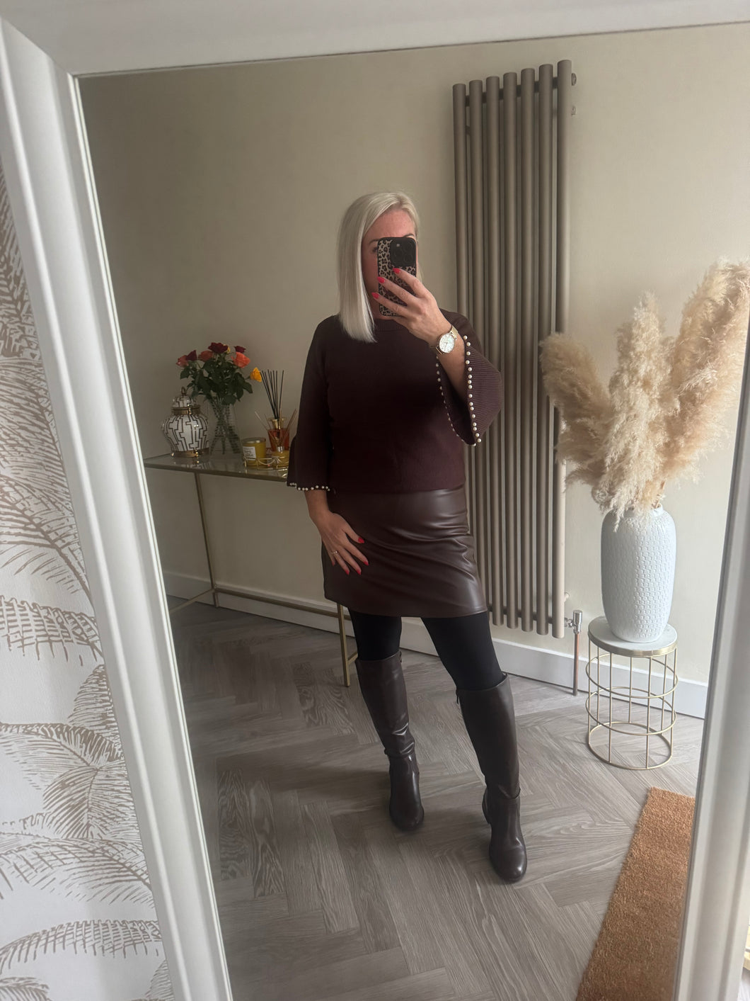 The pearl fluted sleeve knit