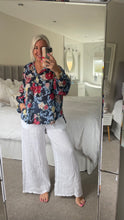 Load image into Gallery viewer, The palma 100% cotton floral shirt
