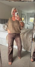 Load image into Gallery viewer, The Lily fine knit
