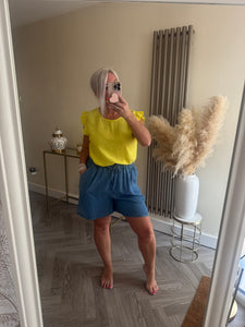 SALE The button back top (no return on sale items)