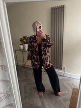 Load image into Gallery viewer, The animal print blazer
