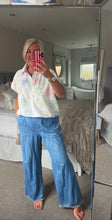 Load image into Gallery viewer, The Puff hem broaderie anglais floral top
