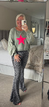 Load image into Gallery viewer, The washed look star jersey

