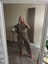 Load image into Gallery viewer, The animal print jersey cocoon joggers
