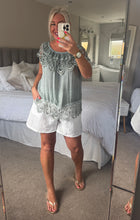 Load image into Gallery viewer, The Bora Bora scalloped Bardot top
