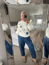 Load image into Gallery viewer, SALE The sequin daisy knit (no return on sale items)
