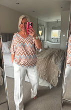 Load image into Gallery viewer, The tie back zig zag shimmer top
