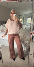 Load image into Gallery viewer, The tie waist pin tuck jogger
