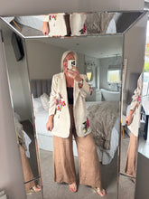 Load image into Gallery viewer, The zeta Otto pinstripe embroidered blazer
