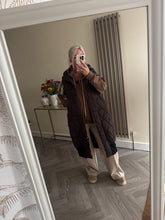 Load image into Gallery viewer, The black tab gillet with pockets &amp; side zip detailing
