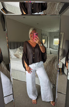 Load image into Gallery viewer, The Ibiza waffle button detail top/jacket
