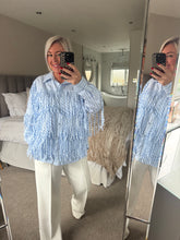 Load image into Gallery viewer, The tiggy tassel shirt
