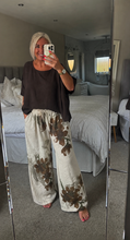 Load image into Gallery viewer, The Bora Bora chocolate flower tie waist linen trousers
