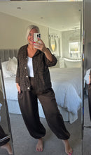 Load image into Gallery viewer, The super stretch animal print jacket
