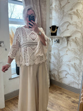 Load image into Gallery viewer, The fluted sleeve crochet top
